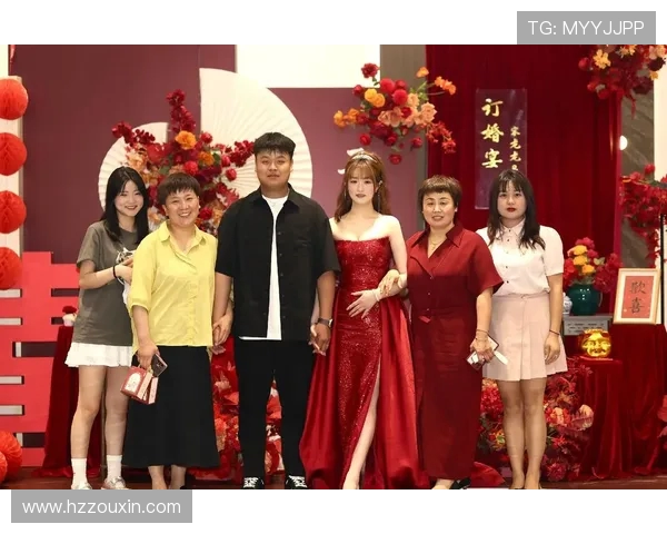 青岛西海岸外援里切利在上海滩浪漫求婚成功 举行甜蜜订婚仪式